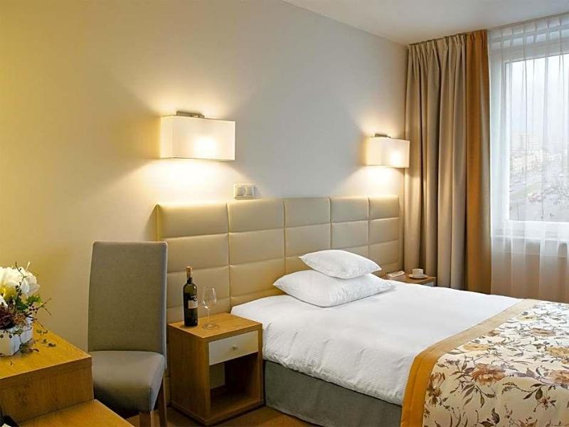 Hotel Petropol image