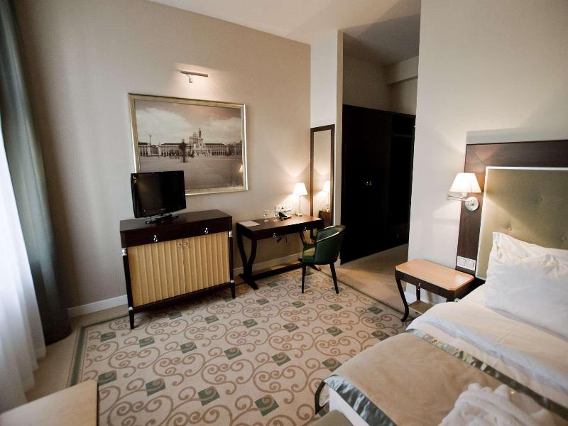 BEST WESTERN PLUS Hotel Dyplomat image