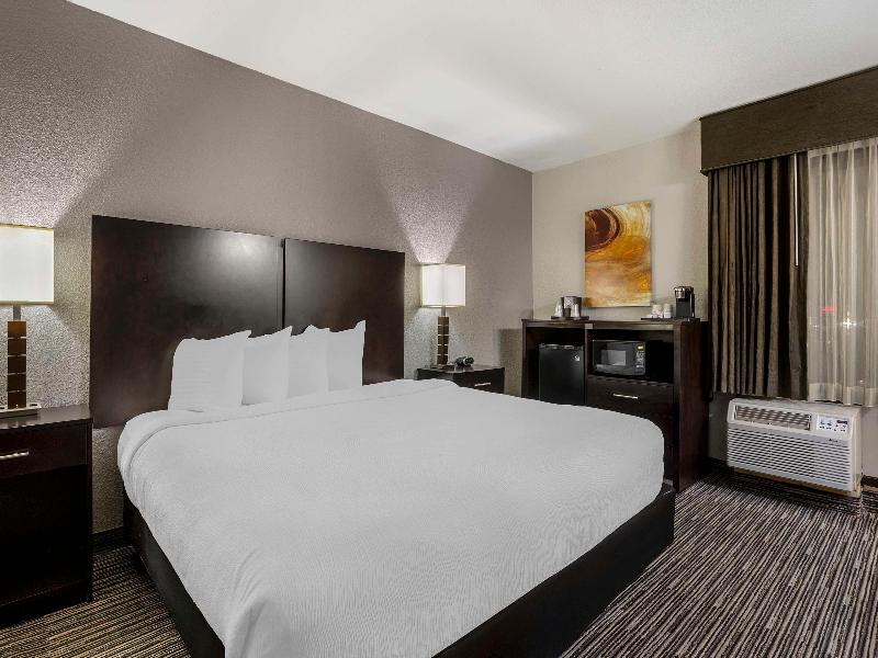 Best Western Plus Jonesboro Inn & Suites image