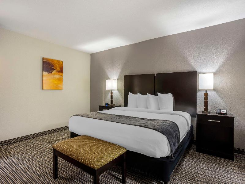 Best Western Plus Jonesboro Inn & Suites image