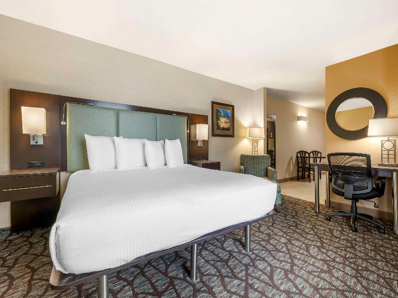 Best Western Plus Oceanside Palms image