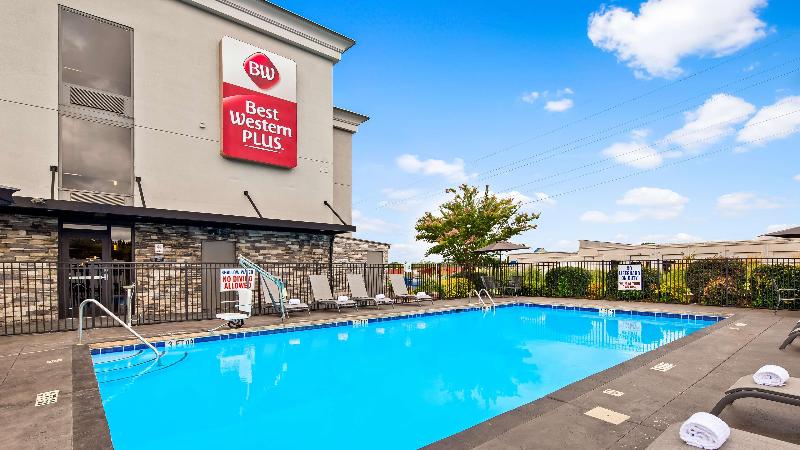 Best Western Willows Inn image
