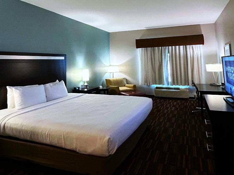 Wyndham Garden Lancaster Ca image