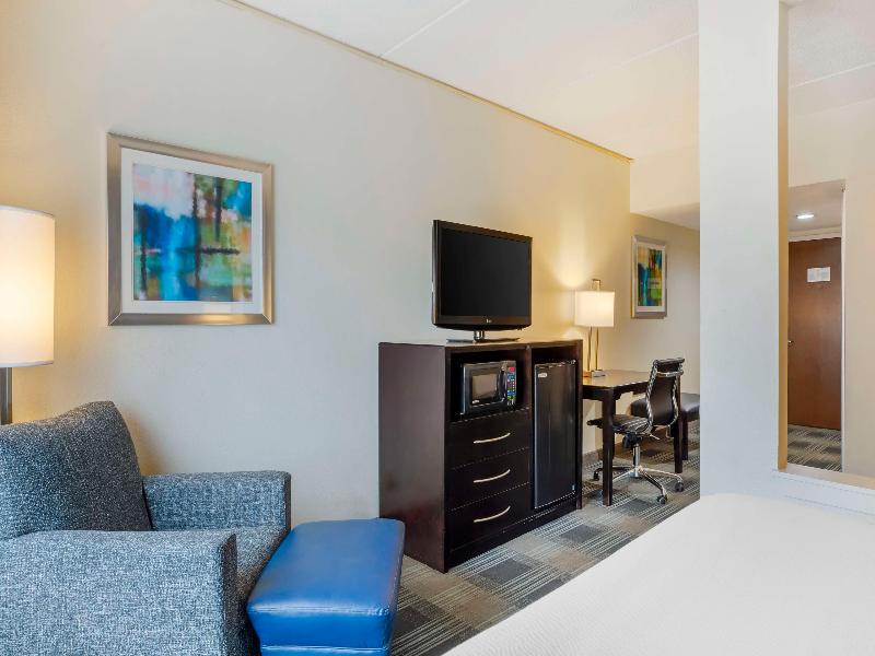 Best Western Hartford Hotel & Suites image