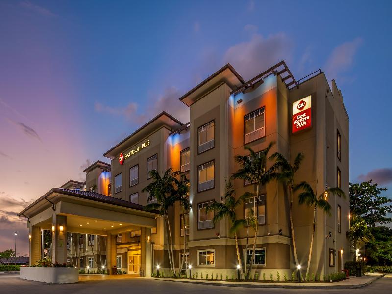 Best Western Plus Miami Airport North Hotel & Suit image