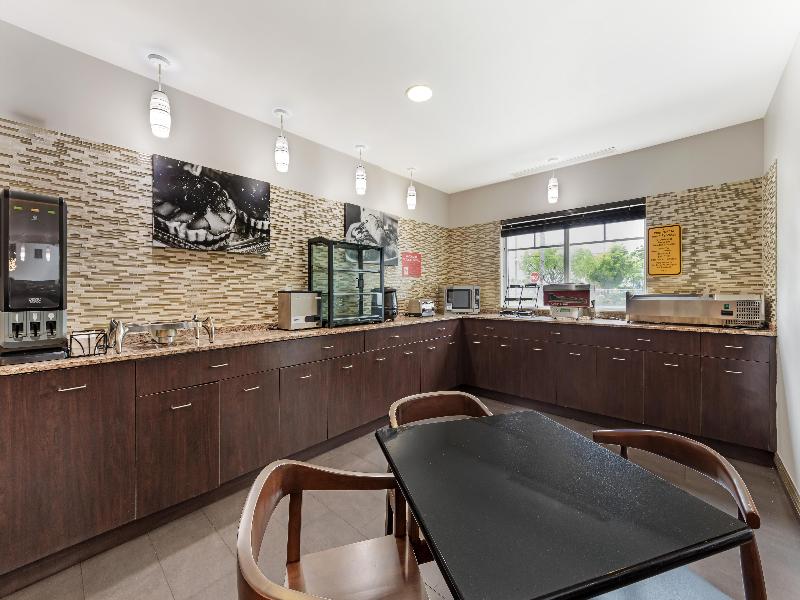 Best Western Plus Miami Airport North Hotel & Suit image