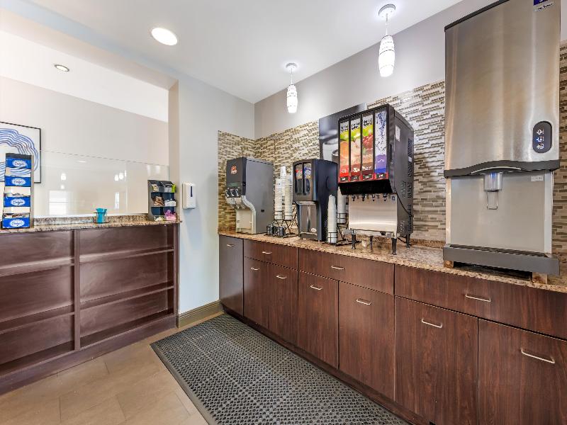 Best Western Plus Miami Airport North Hotel & Suit image