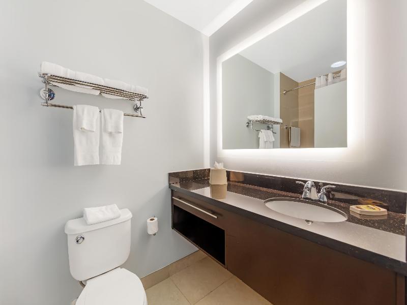 Best Western Plus Miami Airport North Hotel & Suit image