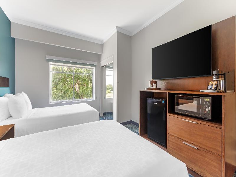 Best Western Plus Miami Airport North Hotel & Suit image