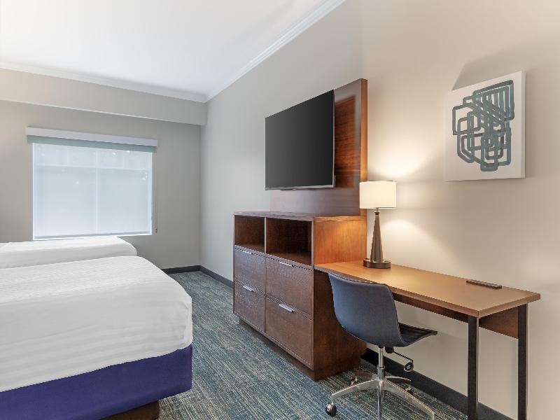 Best Western Plus Miami Airport North Hotel & Suit image