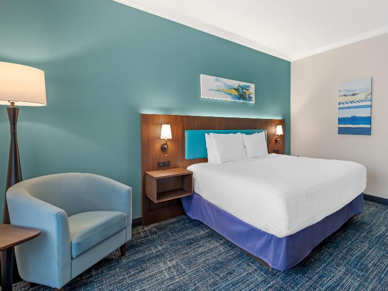 Best Western Plus Miami Airport North Hotel & Suit image