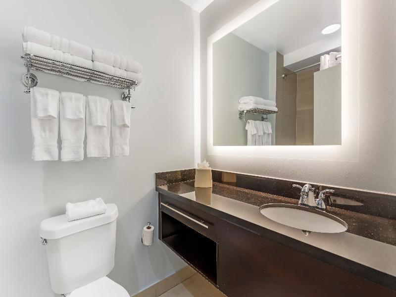 Best Western Plus Miami Airport North Hotel & Suit image