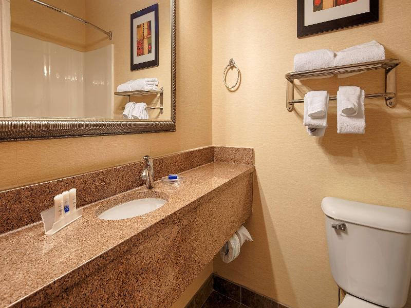 Best Western Plus Pontoon Beach image