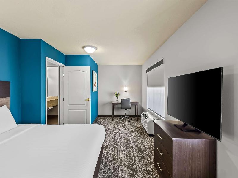 Best Western Fort Wayne Inn & Suites North image