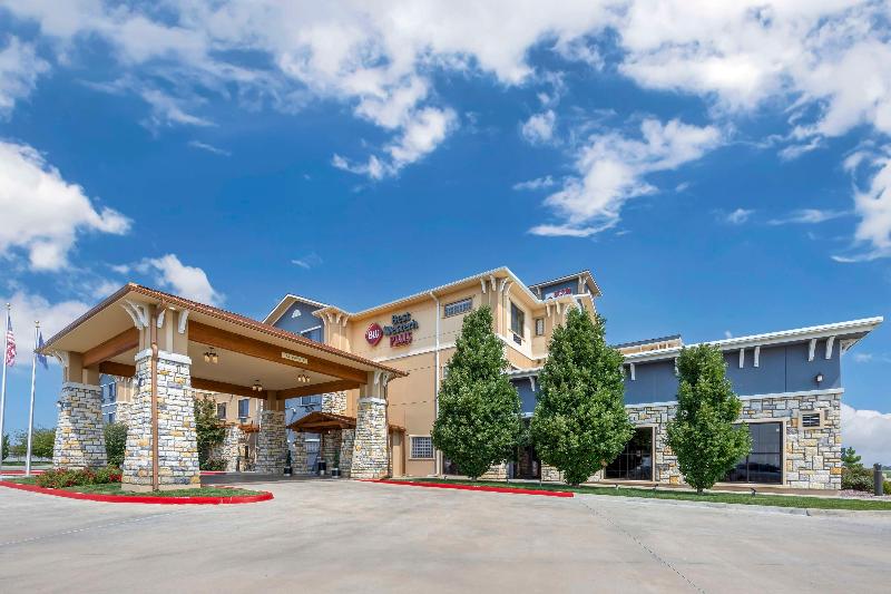 Best Western Plus Emerald Inn & Suites image
