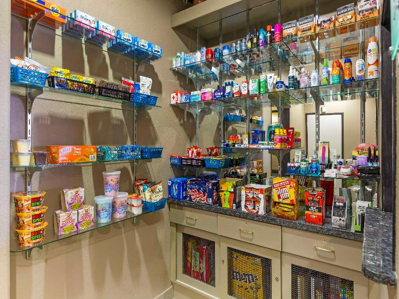 Best Western Plus Emerald Inn & Suites image