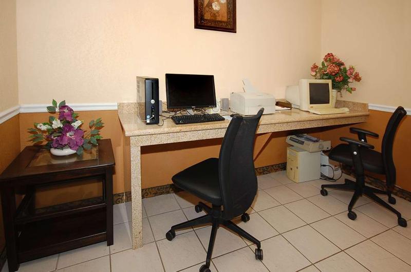 Best Western Plus Emerald Inn & Suites image