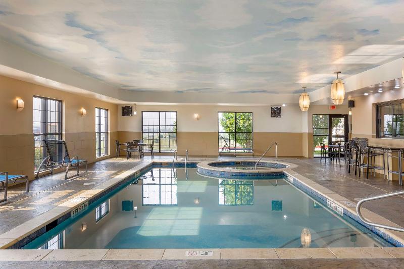 Best Western Plus Emerald Inn & Suites image