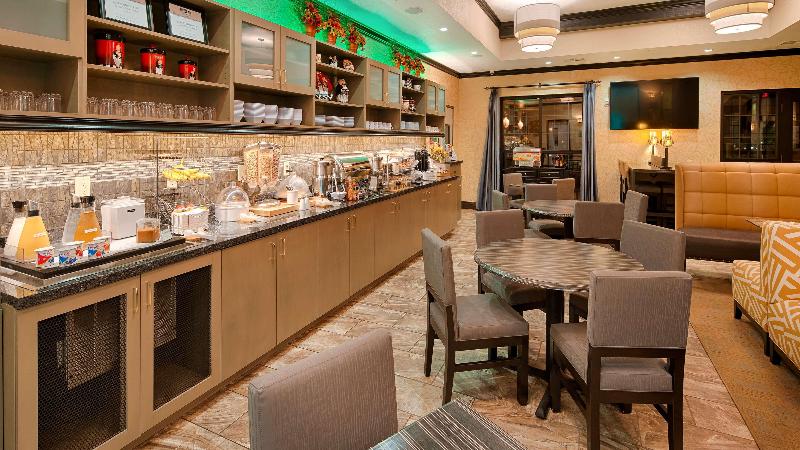 Best Western Plus Emerald Inn & Suites image
