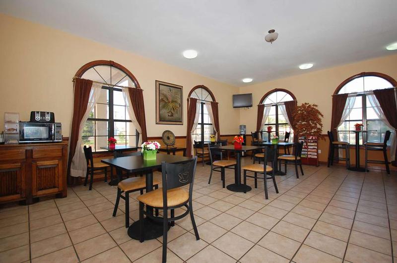 Best Western Plus Emerald Inn & Suites image