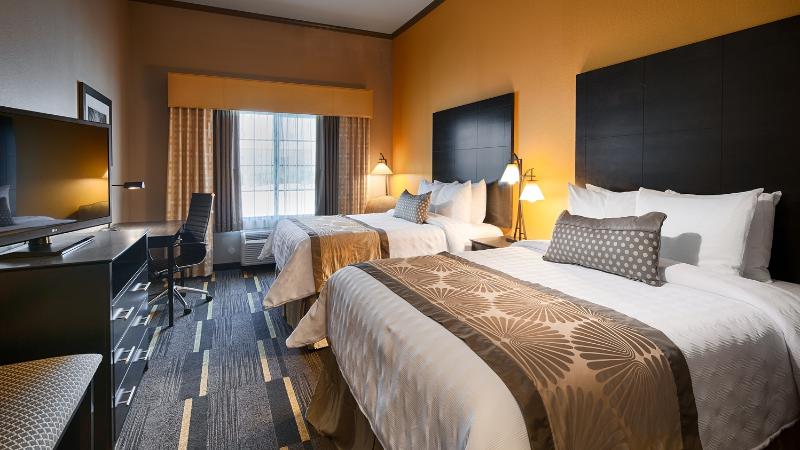 Best Western Plus Emerald Inn & Suites image