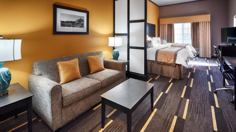 Best Western Plus Emerald Inn & Suites image