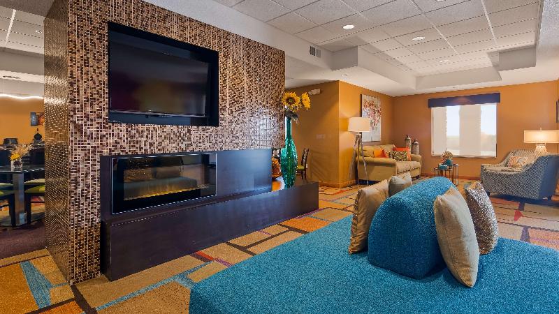 Best Western Plus Hiawatha Hotel image