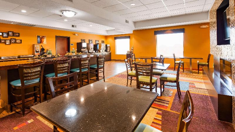 Best Western Plus Hiawatha Hotel image