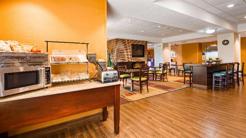 Best Western Plus Hiawatha Hotel image