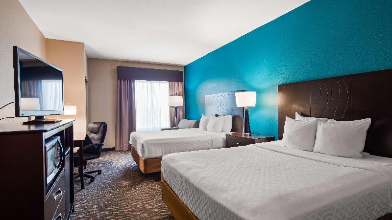 Best Western Plus Hiawatha Hotel image
