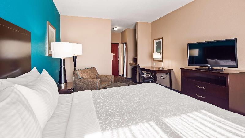 Best Western Plus Hiawatha Hotel image