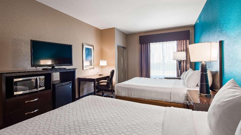 Best Western Plus Hiawatha Hotel image