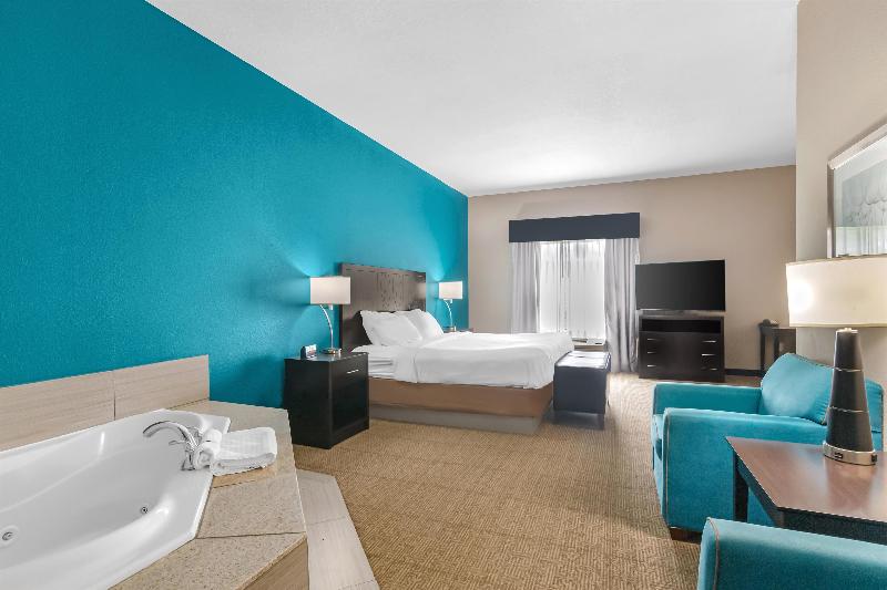 Best Western Plus Hiawatha Hotel image