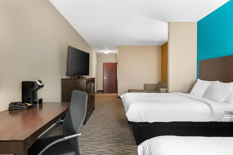 Best Western Plus Hiawatha Hotel image