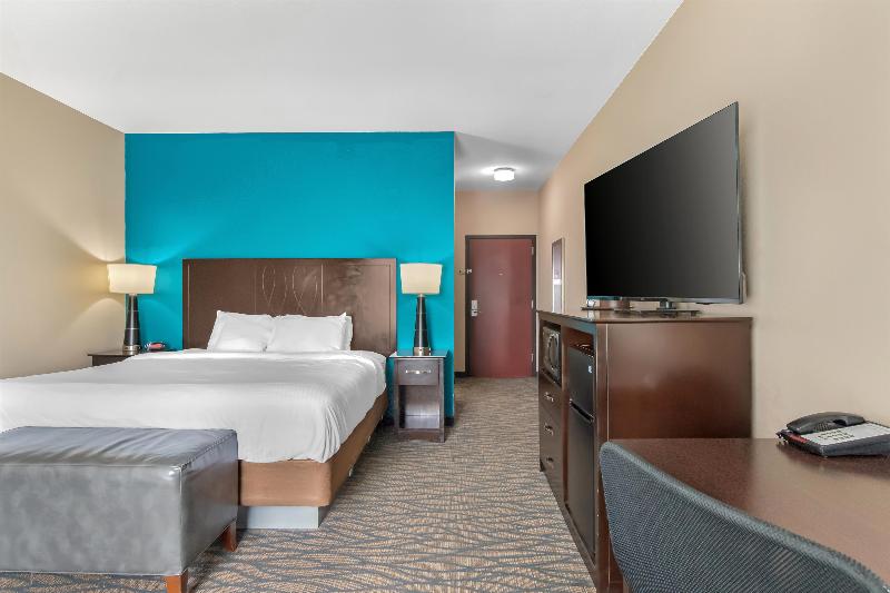 Best Western Plus Hiawatha Hotel image