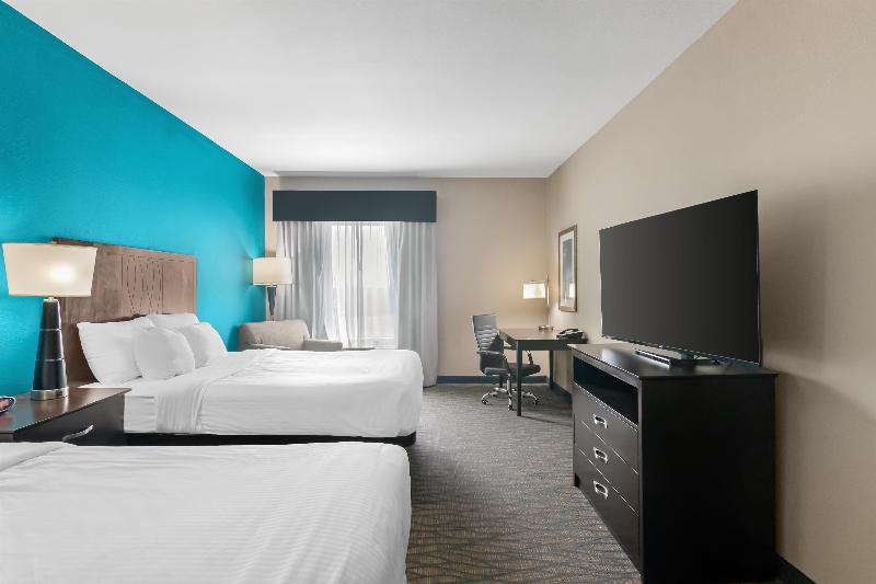 Best Western Plus Hiawatha Hotel image