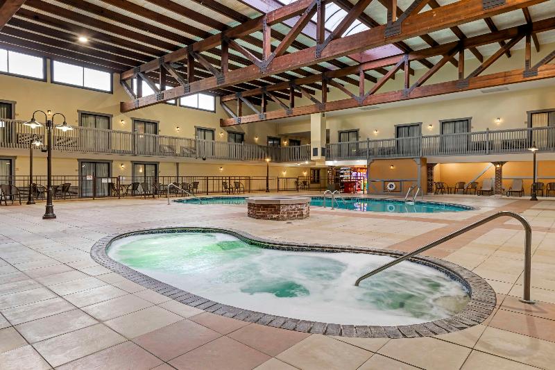 Best Western Plus New Ulm image