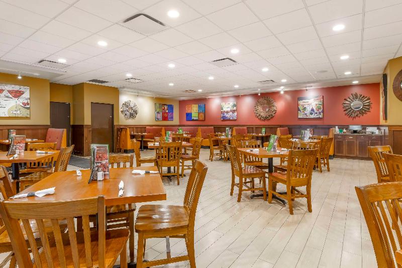 Best Western Plus New Ulm image