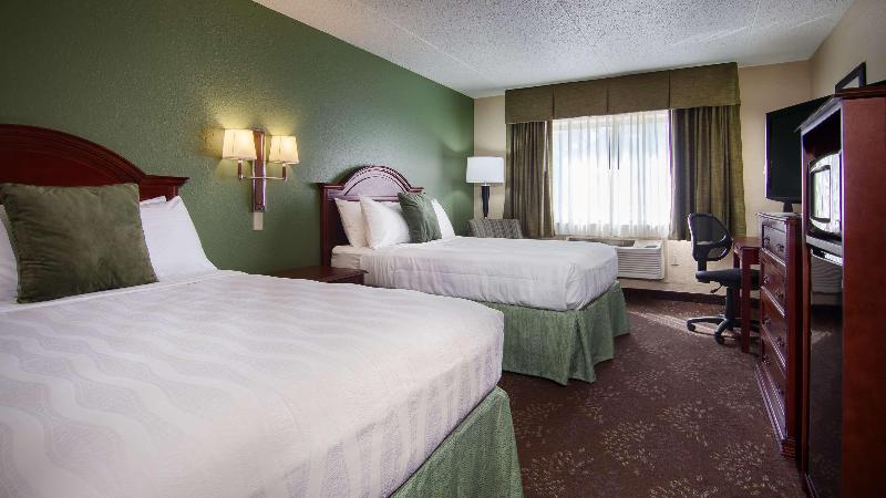 Best Western Plus New Ulm image