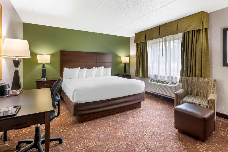 Best Western Plus New Ulm image