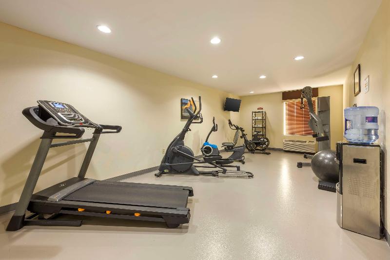 Best Western Plus Sikeston image