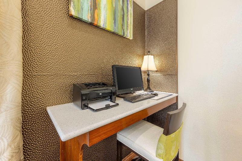 Best Western Plus Sikeston image