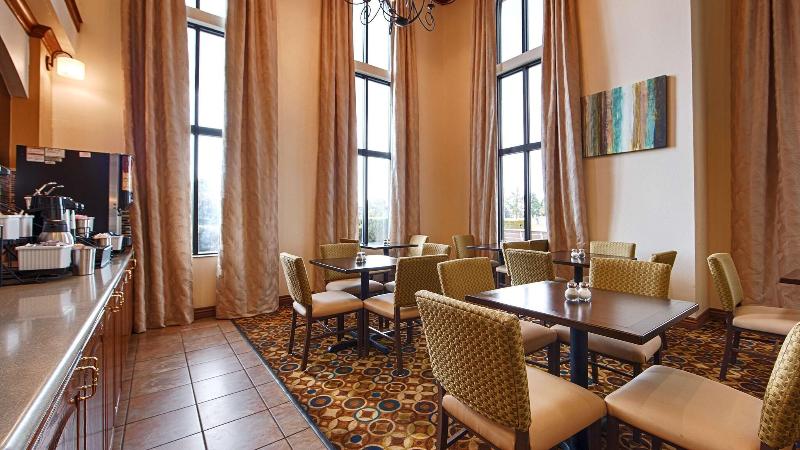 Best Western Plus Sikeston image