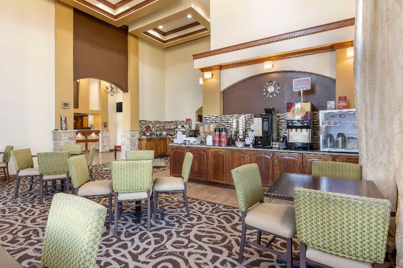 Best Western Plus Sikeston image