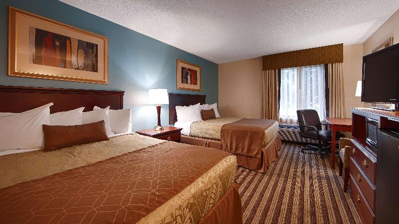 Best Western Plus Sikeston image