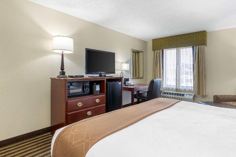 Best Western Plus Sikeston image
