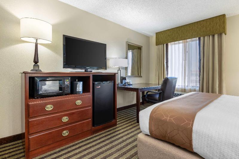 Best Western Plus Sikeston image