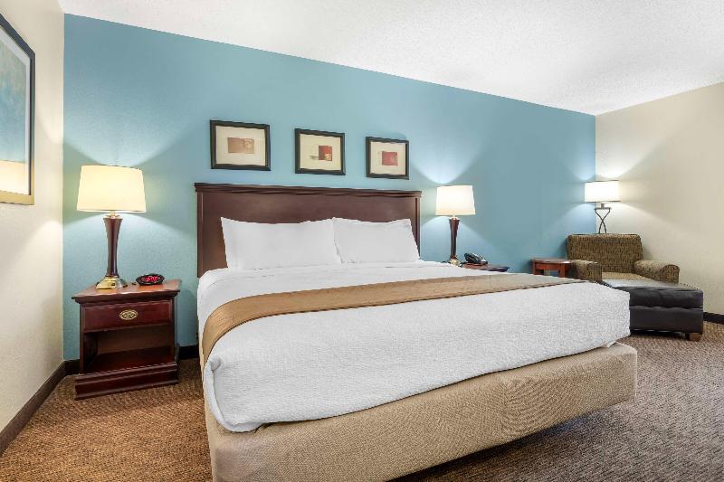 Best Western Plus Sikeston image