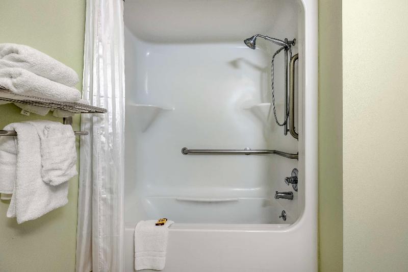 Best Western Plus Sikeston image
