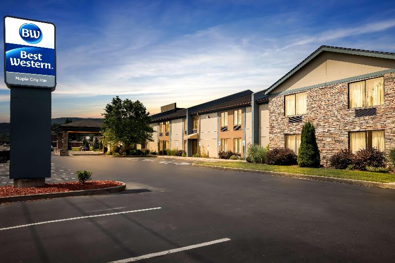 Best Western Maple City Inn image
